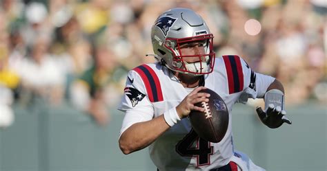 Report: Bailey Zappe to Start for Patriots vs. Lions After Mac Jones, Hoyer Injuries | News ...