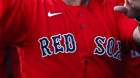 Red Sox president says franchise is open to 'new and different concepts' for uniform - CBSSports.com