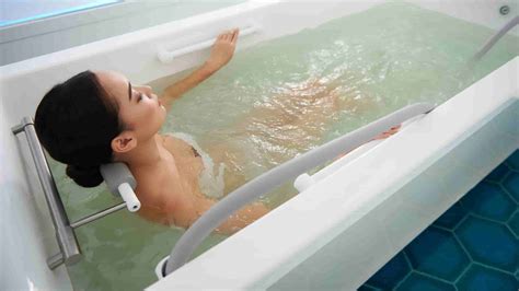 What Are The Health Benefits of Hydro Massage?