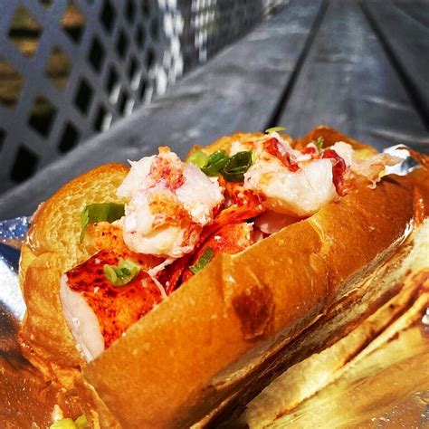 Famous Hampton Beach Lobster Dog is Back in New Hampshire