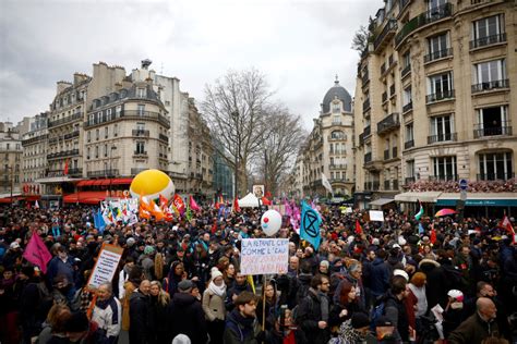 French demonstrators strike, protest over proposed retirement age increase | PBS News