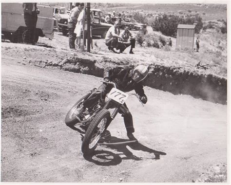 El Corra Motors: Vintage Motorcycle Racing