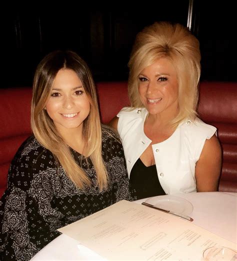 How do you book a reading with Long Island Medium’s Theresa Caputo? – The US Sun | The US Sun