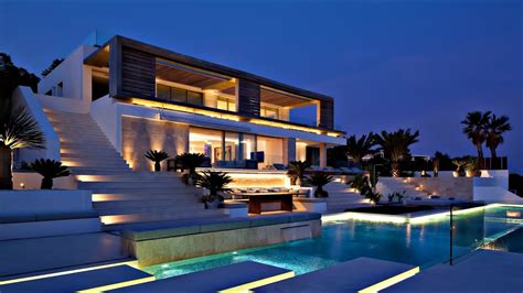 Newest 25+ Luxury Modern Homes