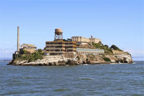 Traveling to Alcatraz, San Francisco - Traveldigg.com