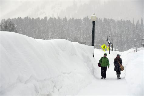 Crested Butte in Colorado gets nearly eight feet of snow in 10 days