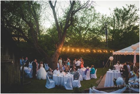 Elegant Fountain South Inn Garden Wedding // Paige + Cameron | Cassie ...