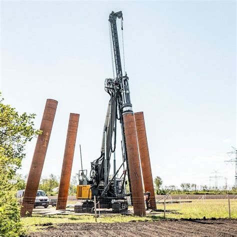 Different types of piling rig models - Tender