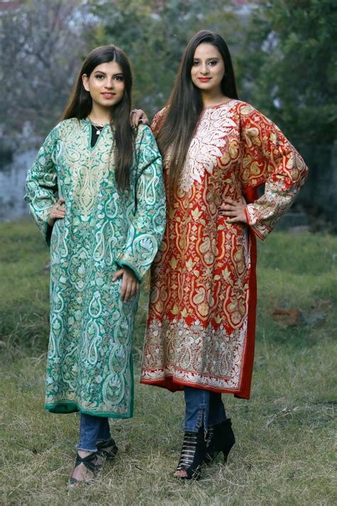 Red Wool Kashmiri Pheran, Kashmiri Aari Work Pherans | Angad Creations