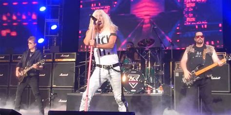 Twisted Sister Live “Metal Meltdown” DVD Review - Your Online Magazine for Hard Rock and Heavy Metal