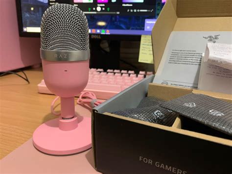 Razer Seiren Mini Quartz (Pink), Audio, Microphones on Carousell