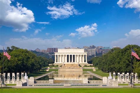 10 Iconic Landmarks in the US - Discover the Most Famous Landmarks of the United States - Go Guides