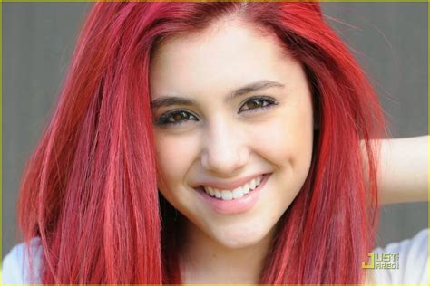 Ariana Grande Best Smile Collections | all about photo