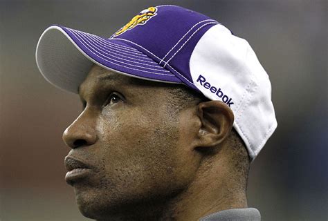 Vikings Exercise Option on Coach Leslie Frazier’s Contract for 2014