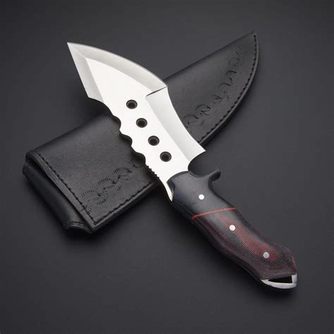 Fixed blade tracker knife (With images) | Knife making, Knife, Leather ...