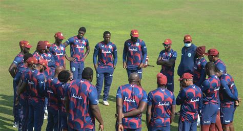 The West Indies squad holds a meeting while training | ESPNcricinfo.com