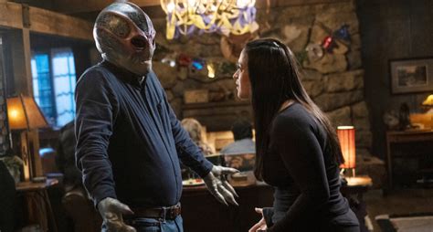 'Resident Alien' Season 2: Mid-Season Finale Sets up More Problems for ...