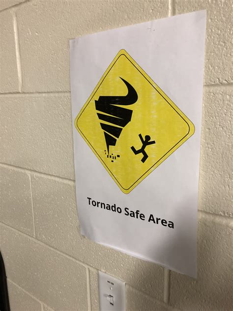 Tornado Sign – RandumbPhoto.com