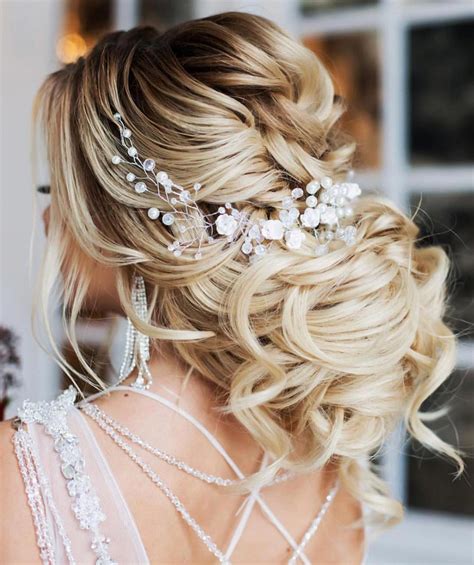 25 Loose Wedding Updos for Brides