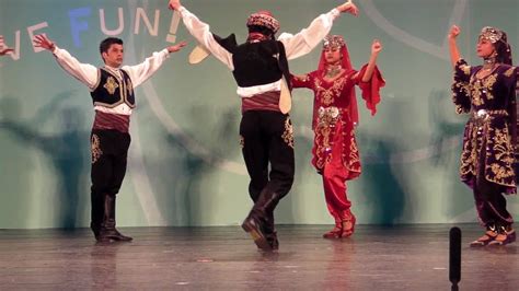 (Hacettepe University Children Folk Dance Group)Turkey folkdance-Brave warrior dance - YouTube