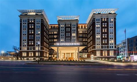 The 1 Best Nebraska 5-Star and Luxury Hotels