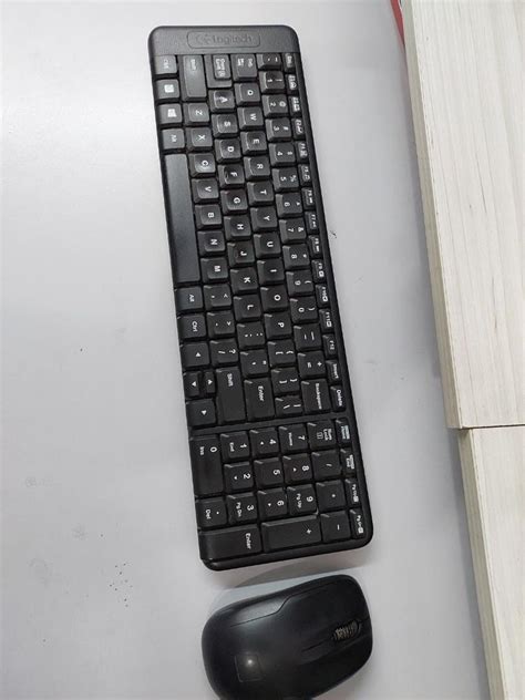 Logitech mk220 wireless keyboard mouse, Computers & Tech, Parts ...