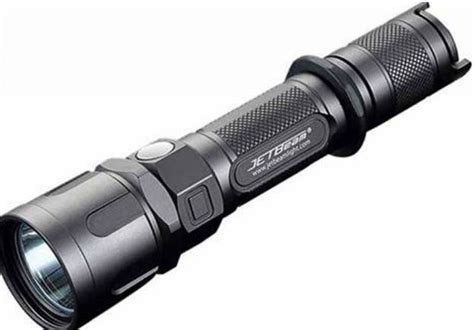 Tactical Flashlights: How to Use Them for Self-defense: Best Guide | Atbuz