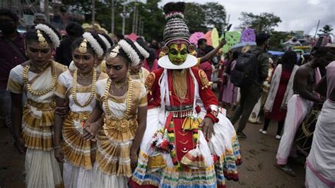 Onam celebrations in Kerala kick off with vibrant Athachamayam procession | Today News