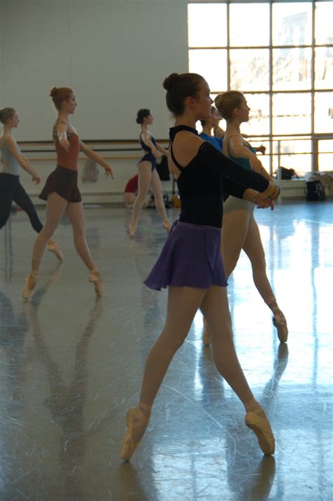 Boston Ballet dancers in class and rehearsal | Dance clothes practice, Dancer outfits practice ...