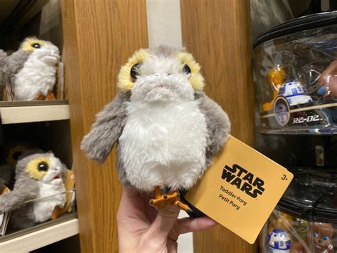 PHOTOS: Talking Porg Shoulder Plush Now Available At Disneyland Resort ...