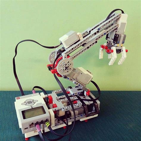 LEGO Mindstorms robots -Crane robot | Lego mindstorms, Lego crane, Lego ...