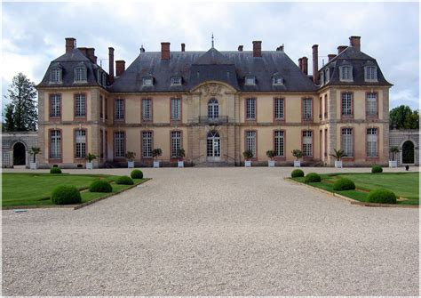 CHATEAU LA MOTTE TILLY | French castles, Chateau, Castle