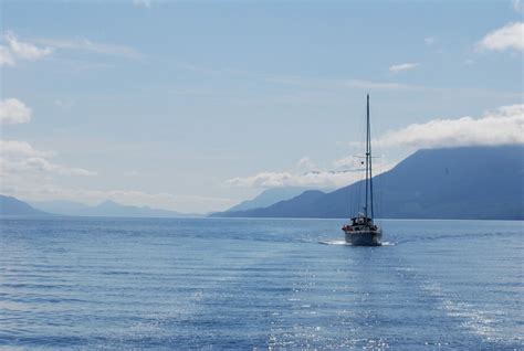 Tackling Johnstone Strait Part Two - Pacific Yachting