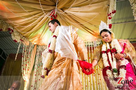 Bengali Wedding Photography - Candid Shots