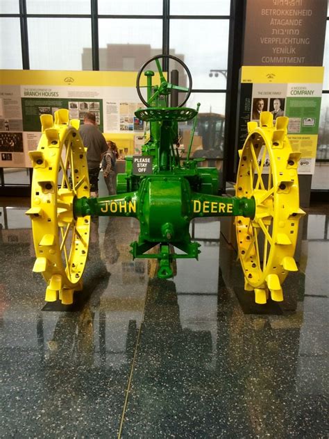 Deere Me, Those are Some Big Tractors // Moline, IL - Yellow Mondays