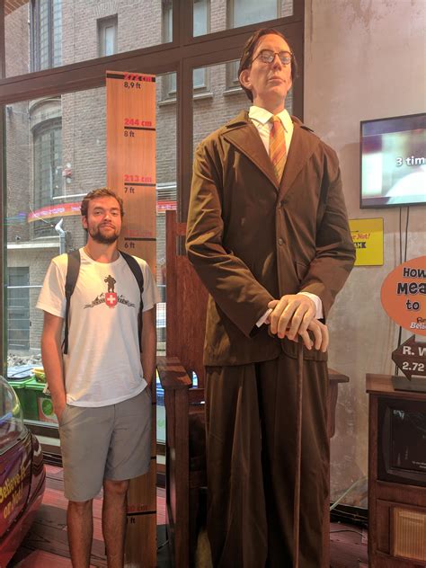 Got my pic with the tallest man ever Robert Wadlow : r/tall