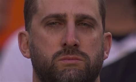 NFL, Super Bowl 2023: «Λύγισαν» πριν τη μάχη, δάκρυα στον εθνικό ύμνο (video) - Newsbomb ...