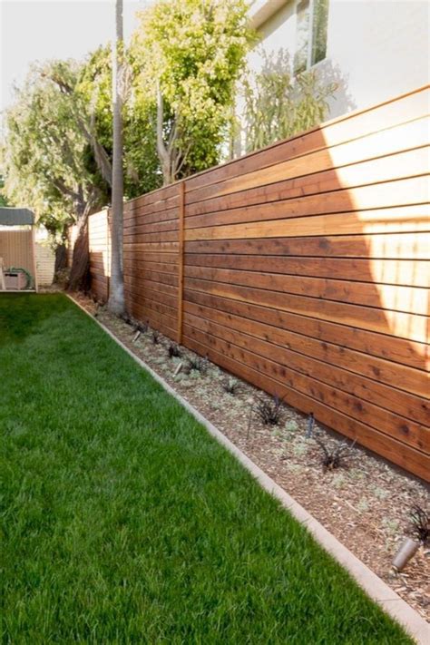 16 Fabulous Backyard Fence Inspiration - Matchness.com | Backyard fences, Backyard, Backyard ...