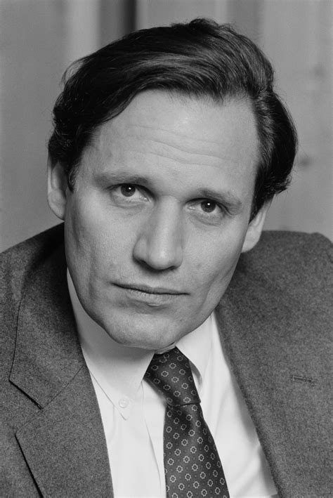 Bob Woodward Net Worth - Wiki, Age, Weight and Height, Relationships, Family, and More - Luxlux