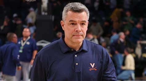 Virginia coach Tony Bennett makes shocking decision