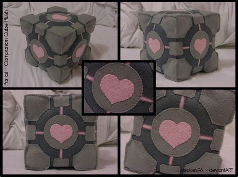 Portal: Companion Cube Plush by StitchedAlchemy on deviantART | Geeky craft, Companion cube, Crafts