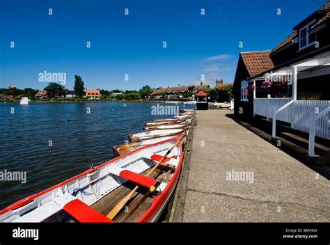 Rowing Boats On Thorpeness Meare Suffolk High Resolution Stock Photography and Images - Alamy