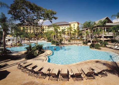 Loews Royal Pacific Resort: Your Perfect Universal Orlando Hotel