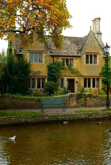 Ever so British | Bourton on the water, Cotswolds, Bourton