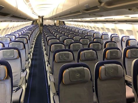 Inside Lufthansa's Airbus A340-300 - A Guided Tour - Simple Flying