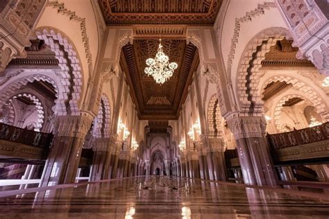 Genevieve Hathaway_Morocco_Casablanca_King Hassan II Mosque interior | Archaeoadventures Tours