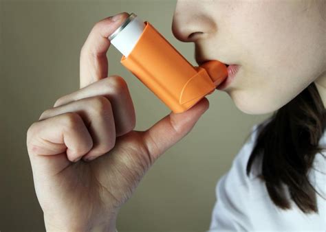 What are Steroid Inhalers? (with pictures)