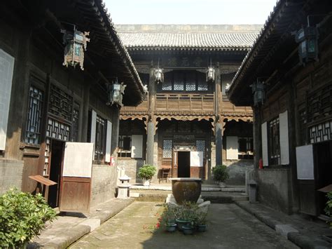 Traditional Chinese House : A chinese traditional house with garden in Fenghuang xian ...