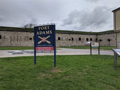 Fort Adams State Park - Go Wandering