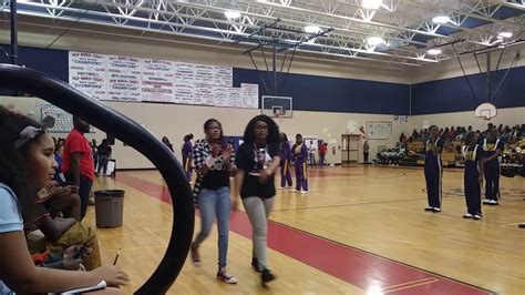 Congress middle school pep rally. - YouTube